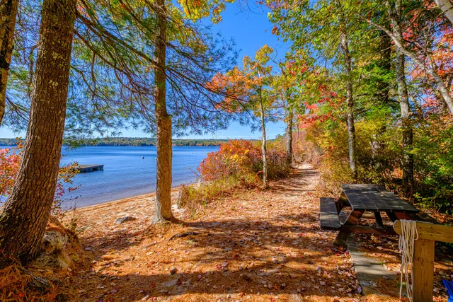 $369,000 | 29 Antler Court, Unit 29, Naples, ME 04055