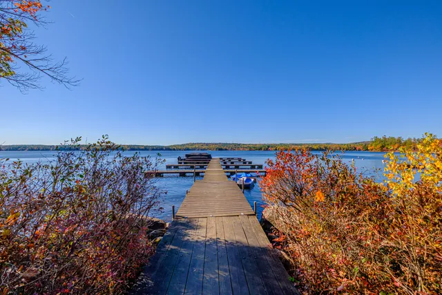 $369,000 | 29 Antler Court, Unit 29, Naples, ME 04055