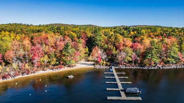 $369,000 | 29 Antler Court, Unit 29, Naples, ME 04055