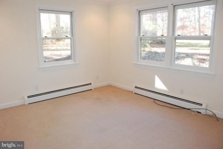 15500 Tierra Drive Silver Spring, MD 20906 - Photo 18 of 21 an empty room with a window