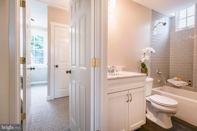 $2,200 | 340 College Avenue, Unit CARRIAGE, Lancaster, PA 17603