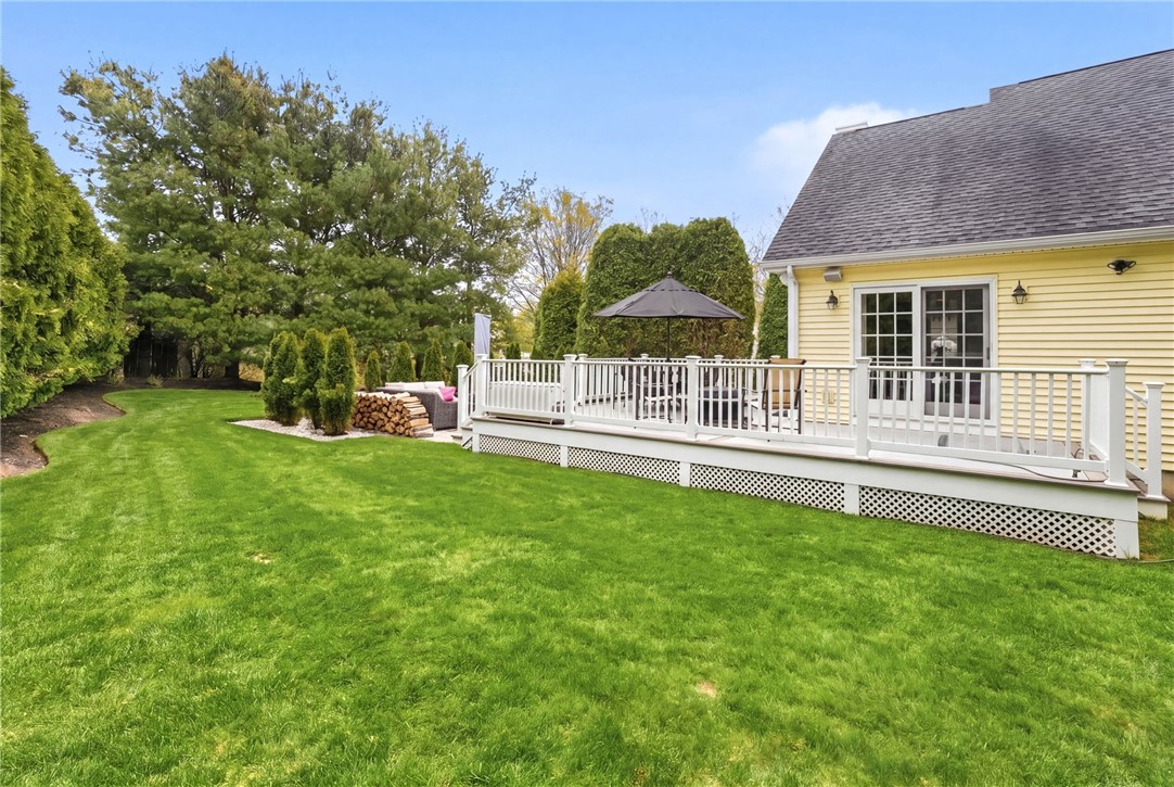 32 Sunny View Court Warwick, RI 02886 - Photo 13 of 44
