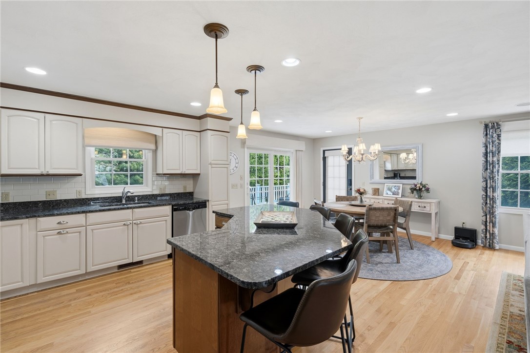 32 Sunny View Court Warwick, RI 02886 - Photo 26 of 44
