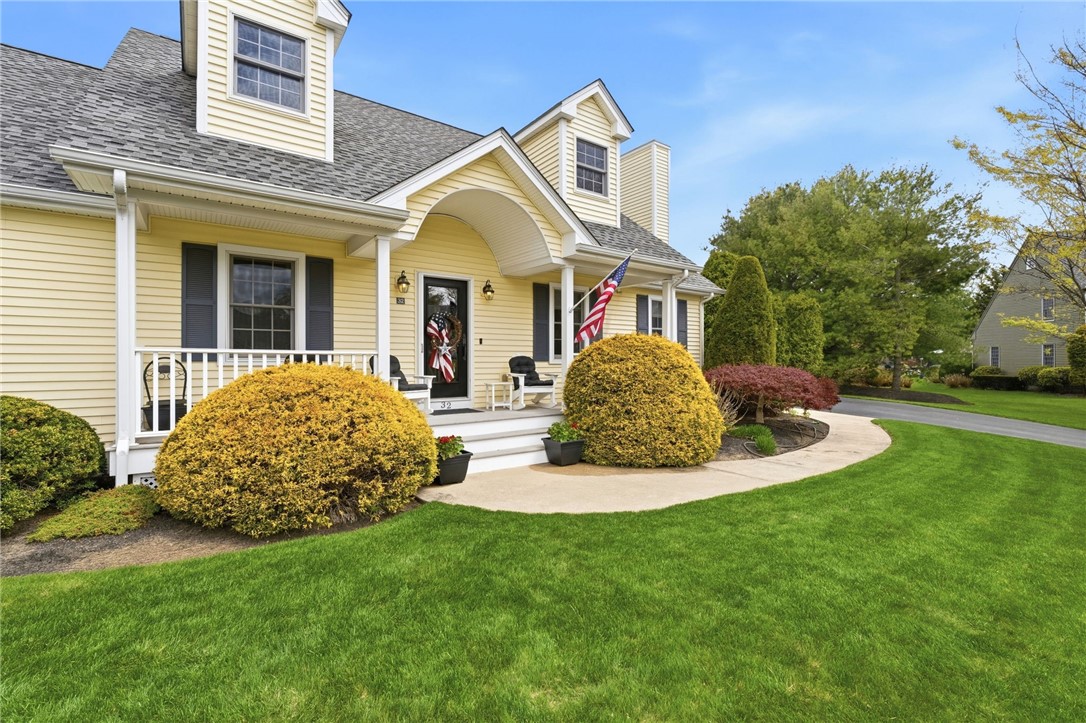 32 Sunny View Court Warwick, RI 02886 - Photo 3 of 44