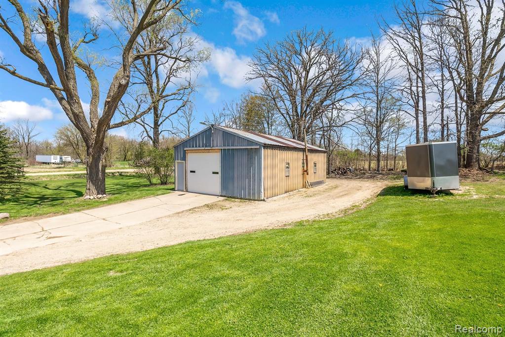 9700 Cole Road Durand, MI 48429 - Photo 5 of 25