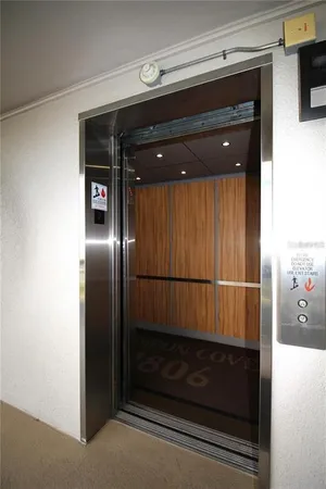 $2,100 | 1806 Mariner Drive, Unit 214, Tarpon Springs, FL 34689