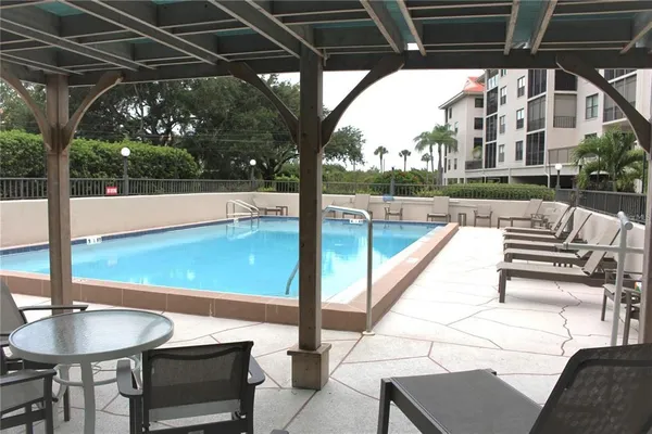 $2,100 | 1806 Mariner Drive, Unit 214, Tarpon Springs, FL 34689