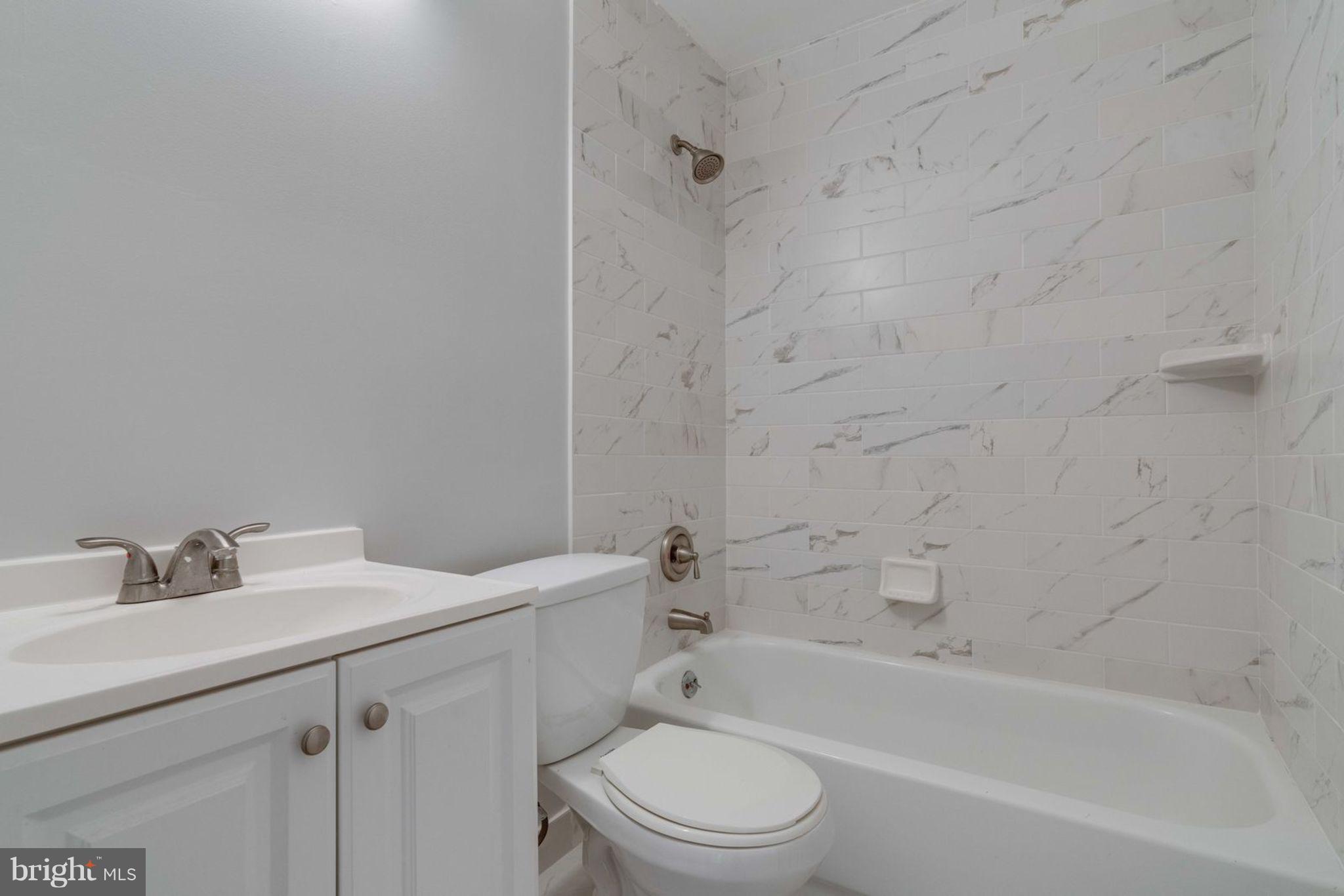 6912 Ben Franklin Road Springfield, VA 22150 - Photo 14 of 30 Bath