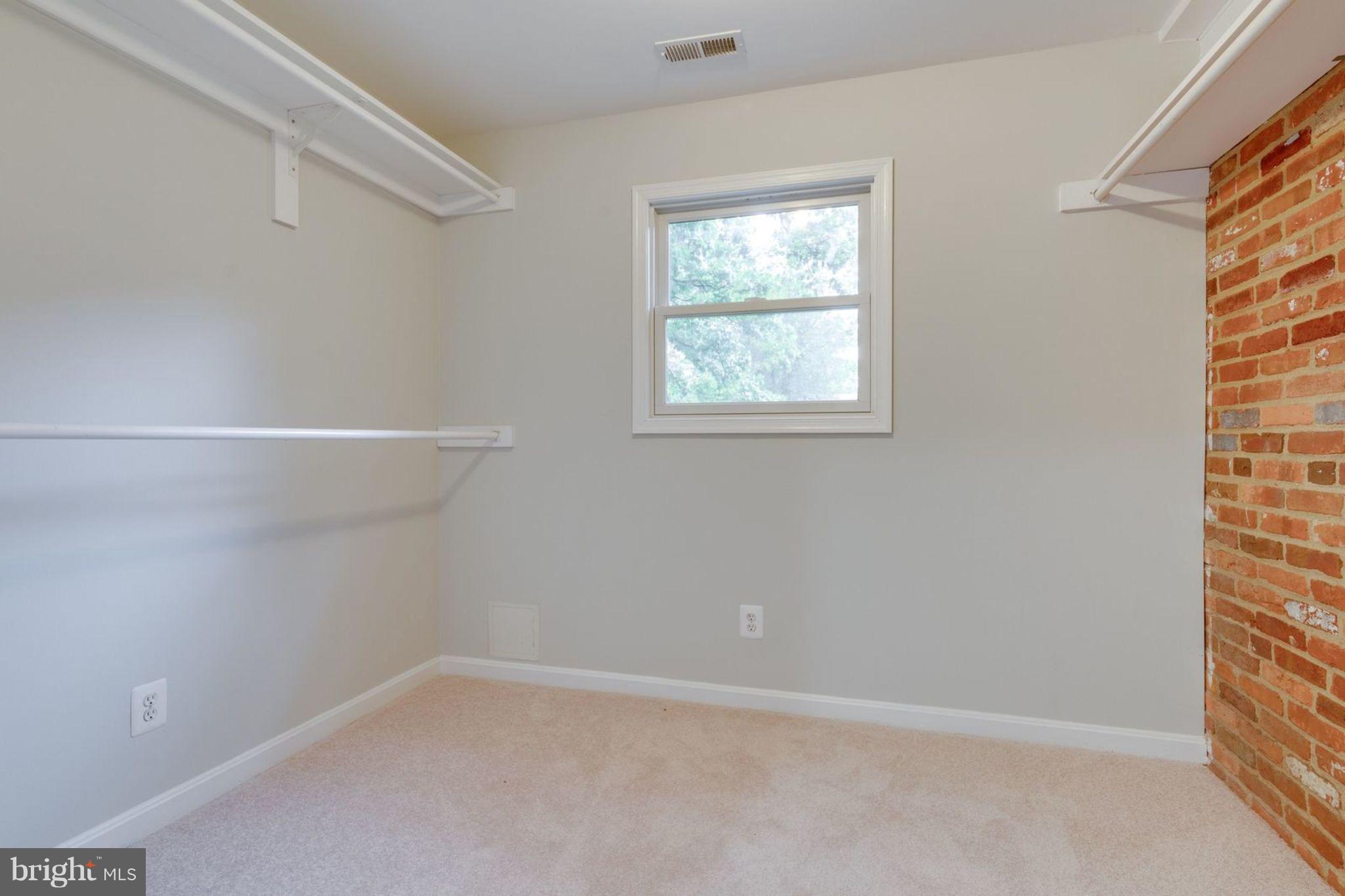 6912 Ben Franklin Road Springfield, VA 22150 - Photo 19 of 30 Bedroom (Master)
