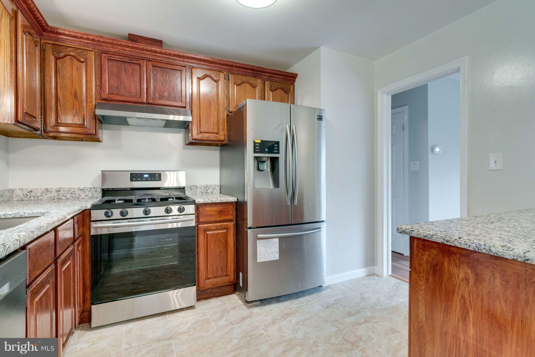 6912 Ben Franklin Road Springfield, VA 22150 - Photo 7 of 30 Kitchen