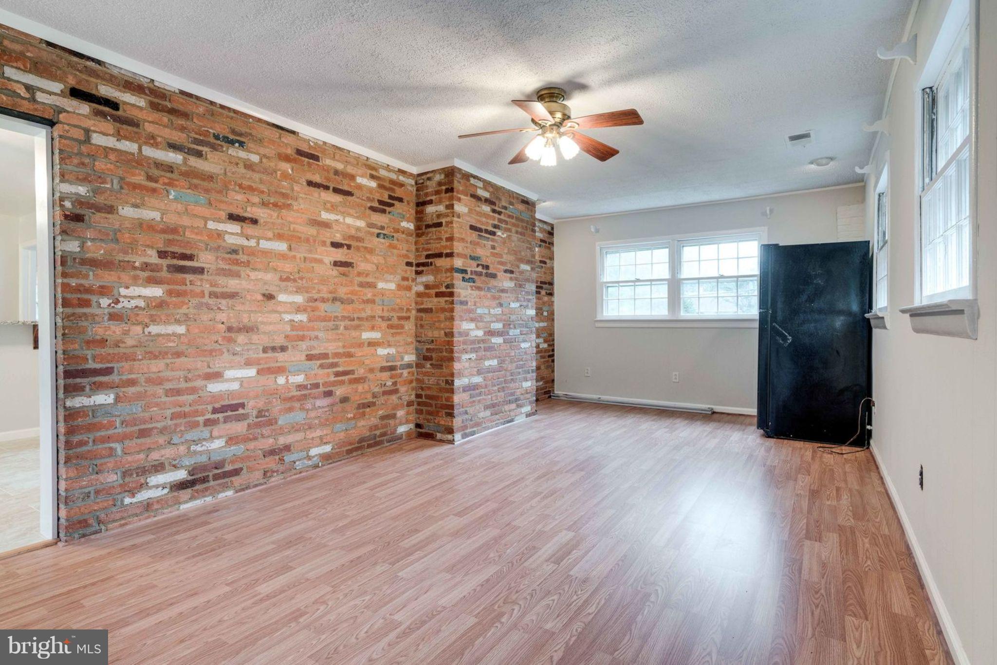 6912 Ben Franklin Road Springfield, VA 22150 - Photo 10 of 30 Family Room