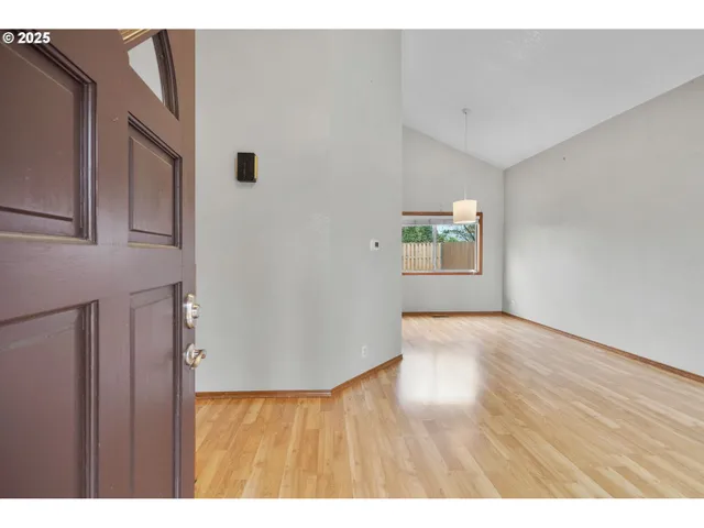 $415,000 | 1212 Southwest Edgefield Avenue, Troutdale, OR 97060