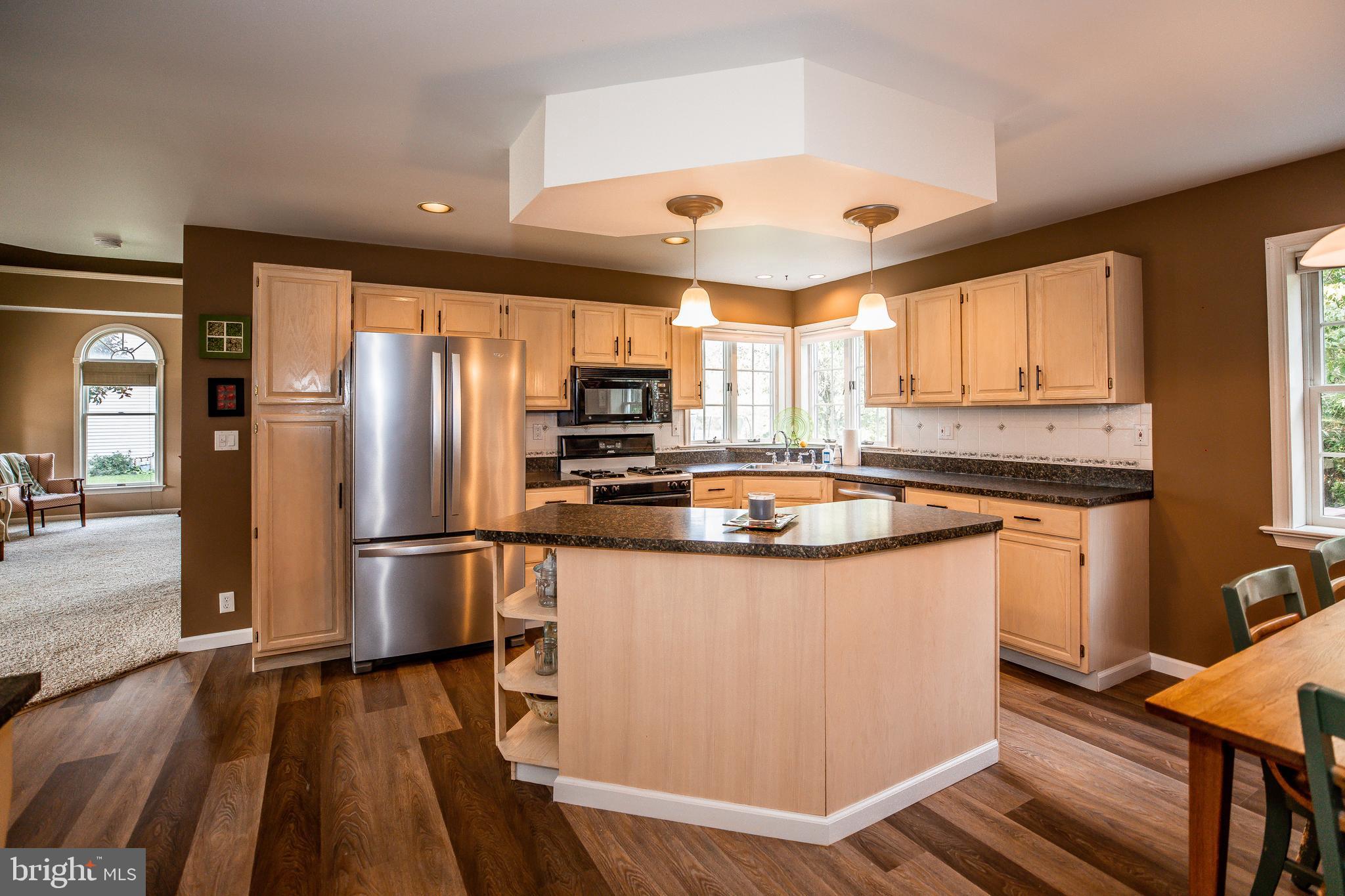 209 East 6th Street Lititz, PA 17543 - Photo 18 of 54
