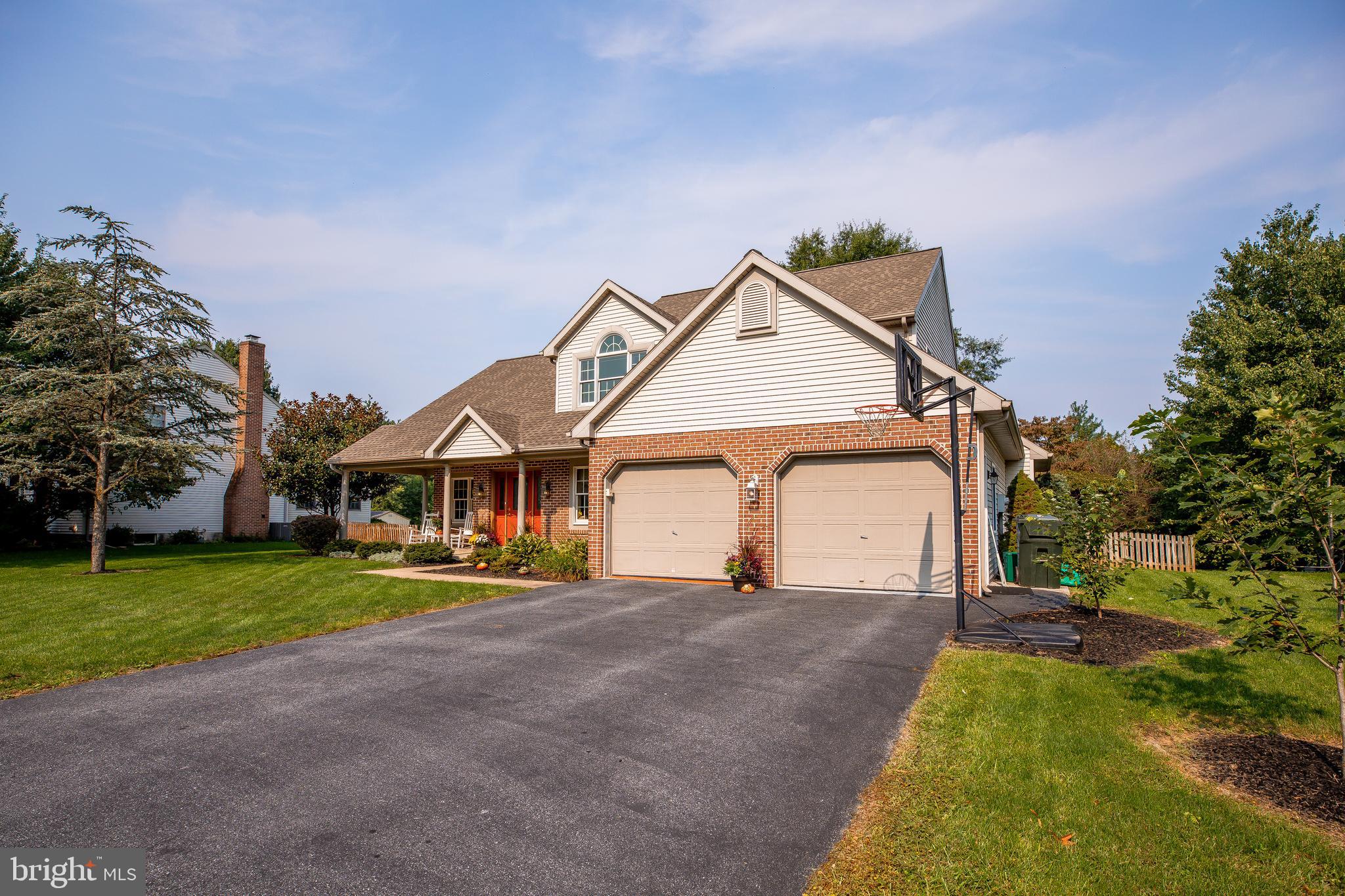 209 East 6th Street Lititz, PA 17543 - Photo 3 of 54