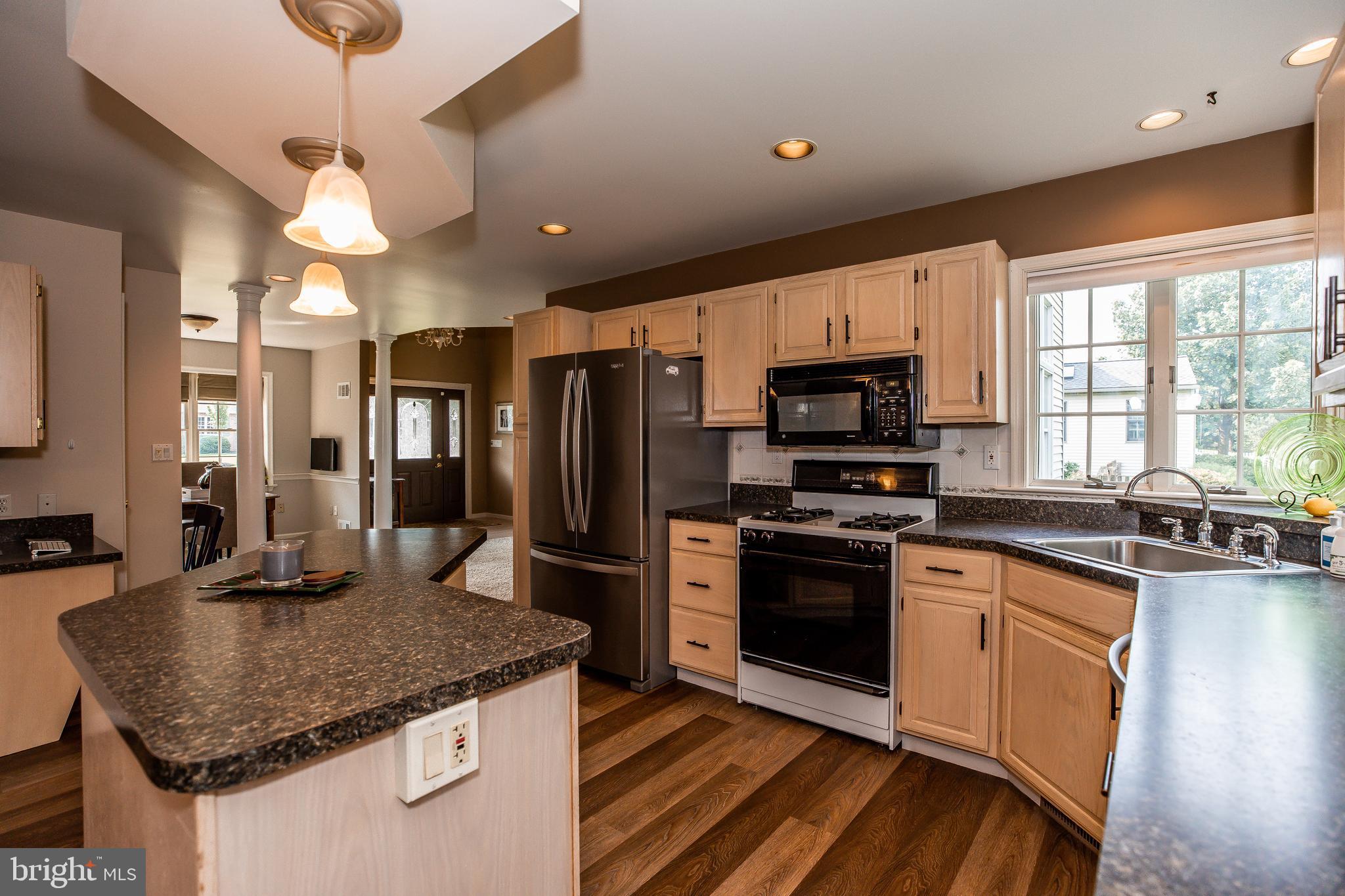 209 East 6th Street Lititz, PA 17543 - Photo 22 of 54