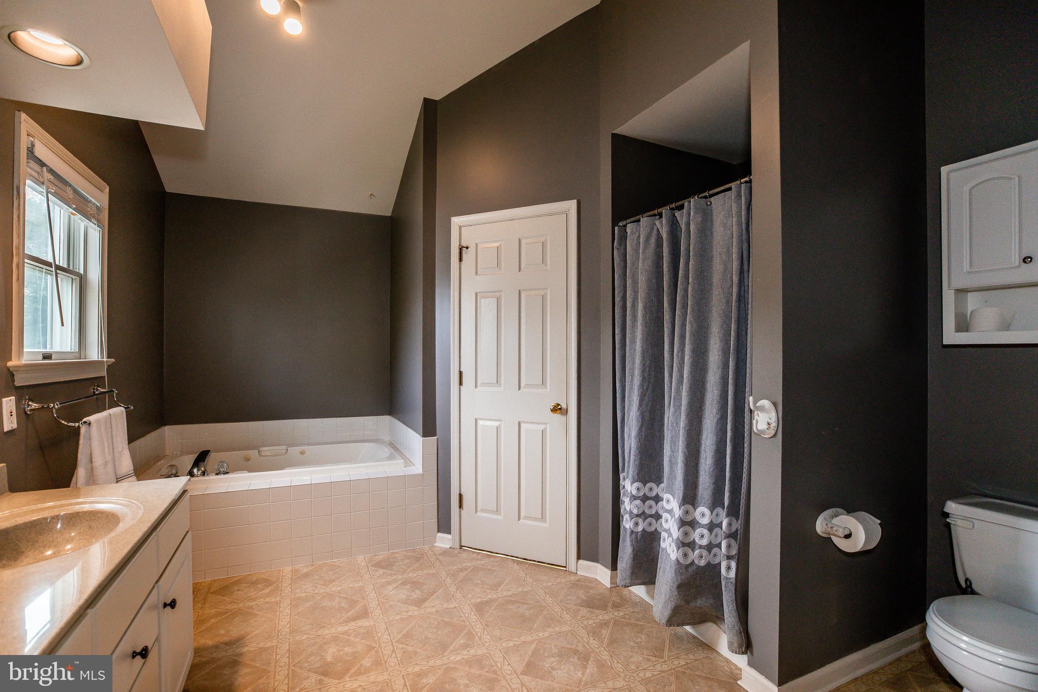 209 East 6th Street Lititz, PA 17543 - Photo 40 of 54