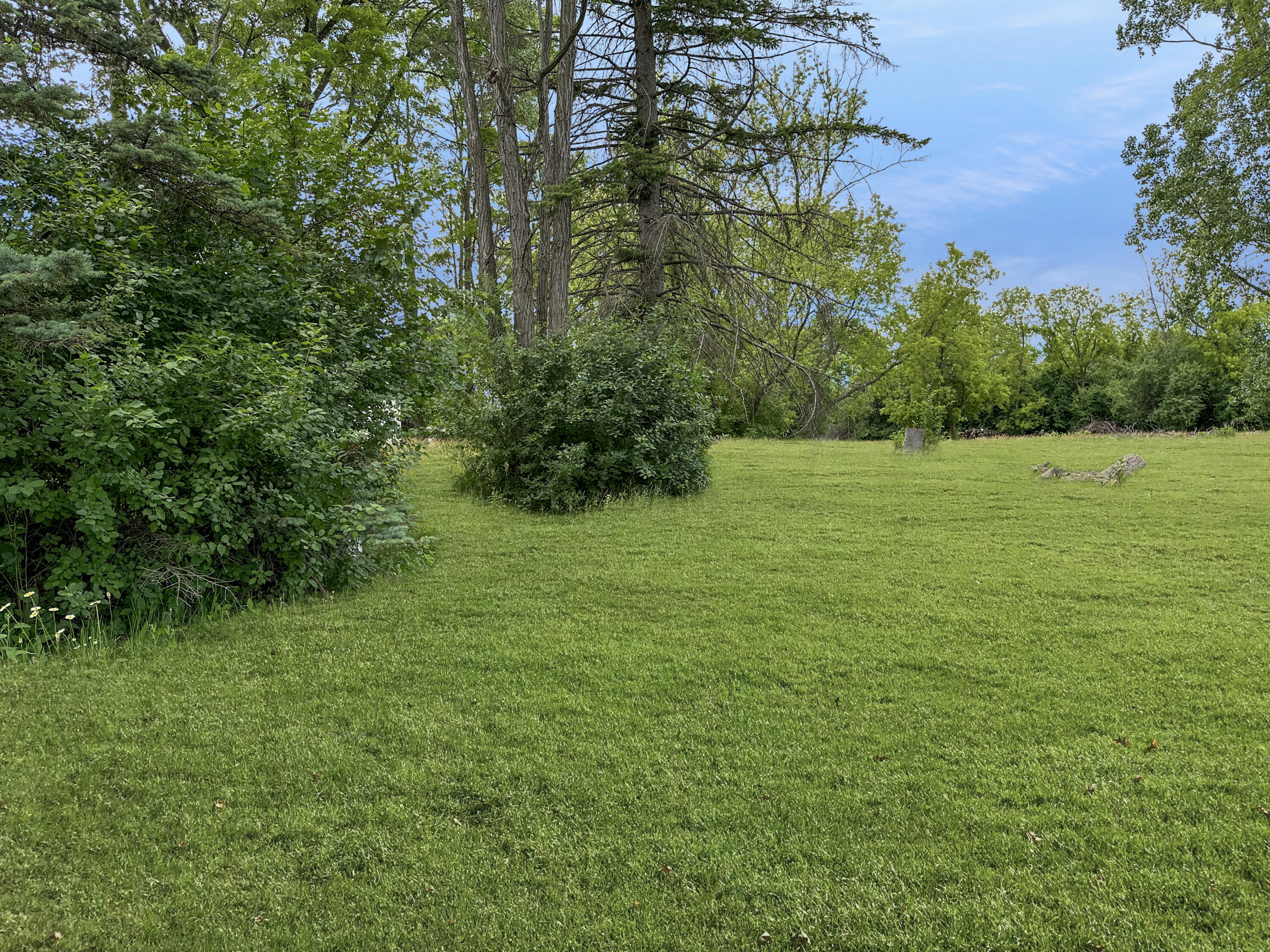 10820 West Bradley Road Milwaukee, WI 53224 - Photo 2 of 4 Bradley Lot