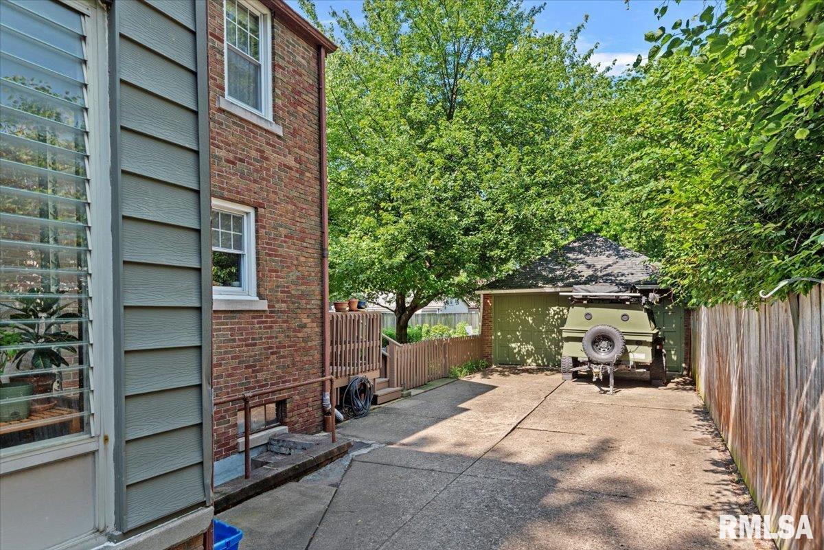 825 South Walnut Street Springfield, IL 62704 - Photo 34 of 34