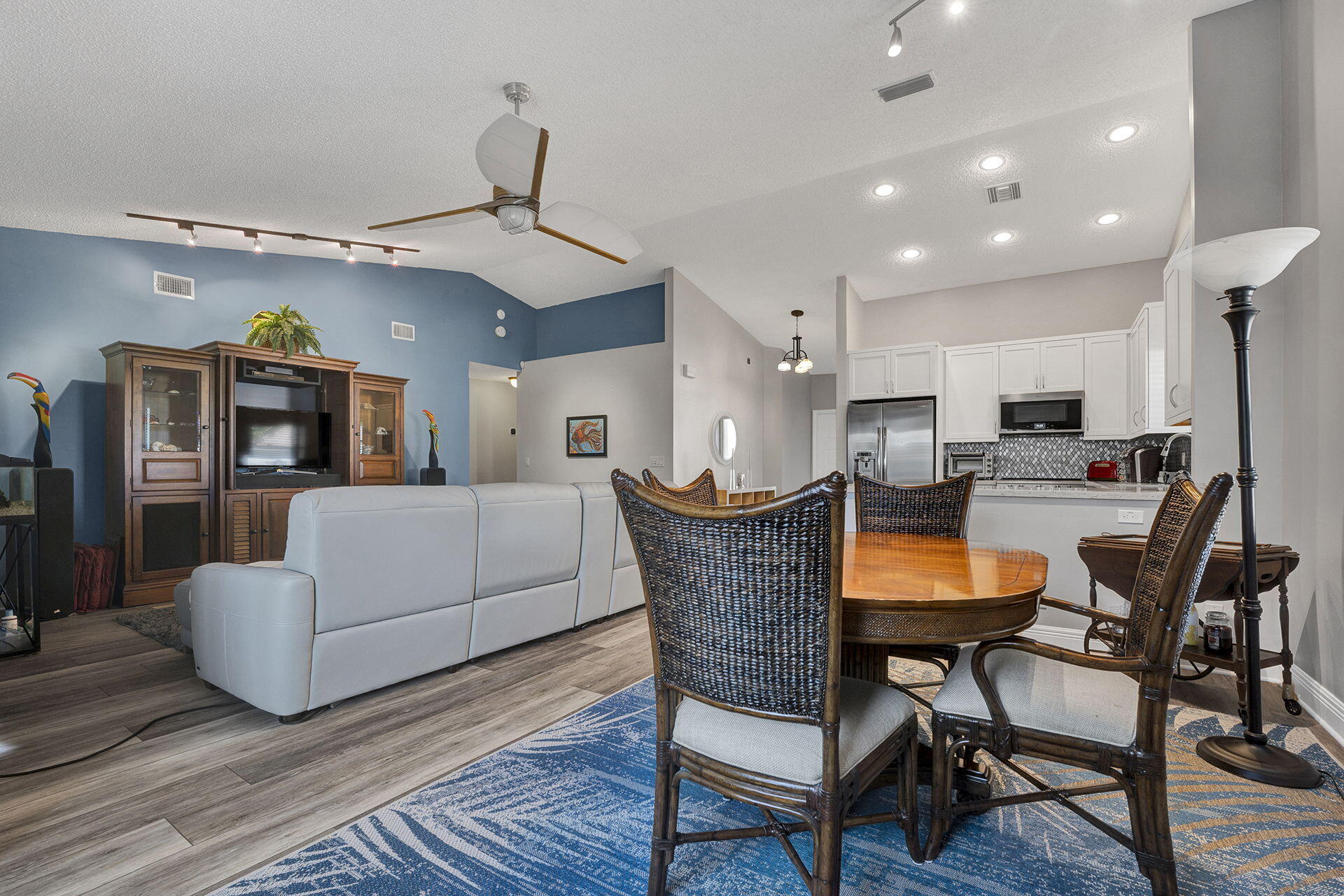 8583 Shawe Way Boca Raton, FL 33433 - Photo 25 of 45 Dining Room
