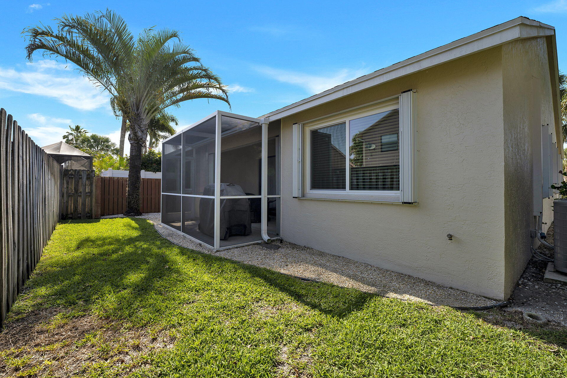 8583 Shawe Way Boca Raton, FL 33433 - Photo 37 of 45 Backyard