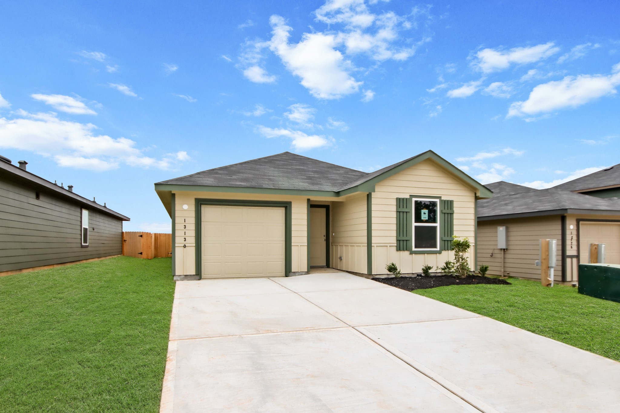 13130 McCrorey Crest Lane Conroe, TX 77303 - Photo 2 of 24