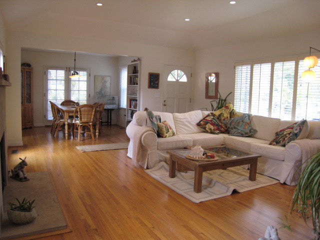 3047 Serena Road Santa Barbara, CA 93105 - Photo 8 of 21 Living room