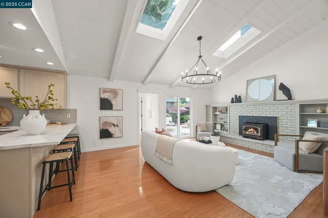 $1,875,000 | 420 Stonefield Place, Moraga, CA 94556