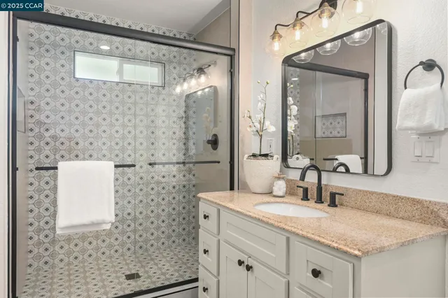 $1,875,000 | 420 Stonefield Place, Moraga, CA 94556