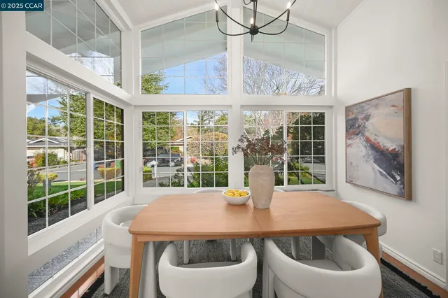 $1,875,000 | 420 Stonefield Place, Moraga, CA 94556