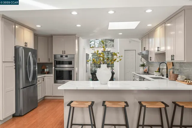 $1,875,000 | 420 Stonefield Place, Moraga, CA 94556