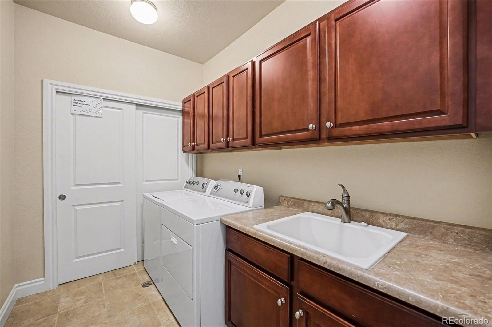 9198 Ridgegate Parkway Lone Tree, CO 80124 - Photo 29 of 33