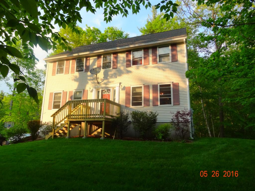18 Trent Road Hooksett, NH 03106 - Photo 1 of 12