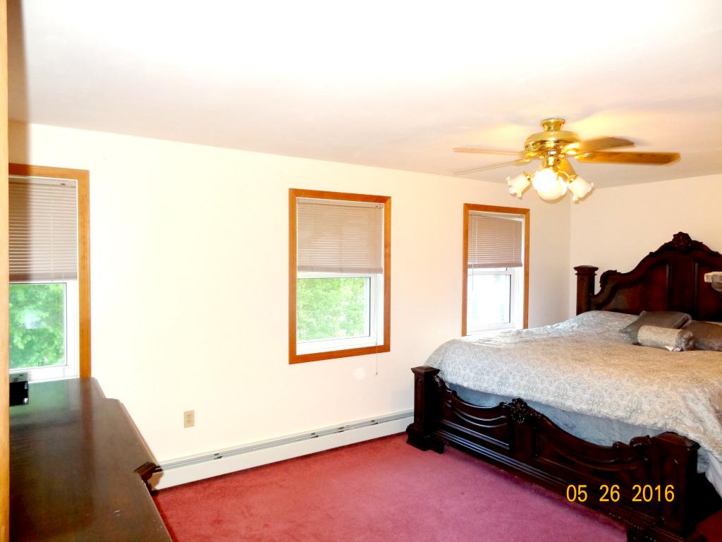 18 Trent Road Hooksett, NH 03106 - Photo 9 of 12