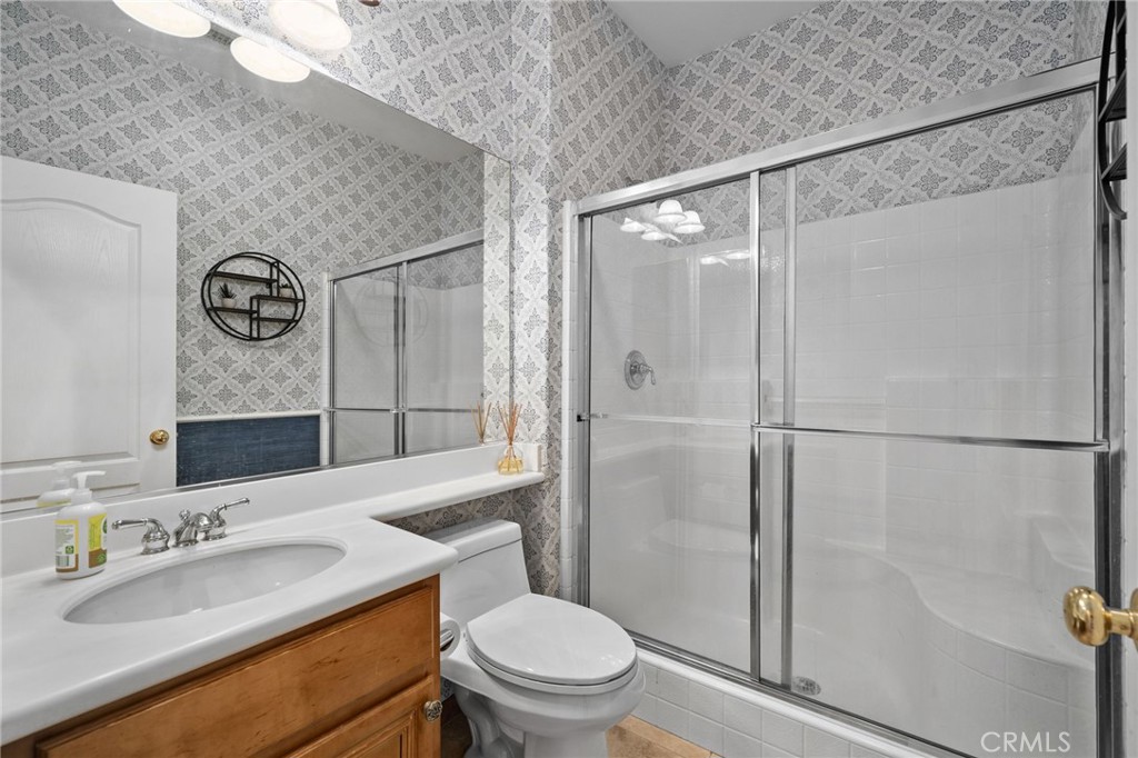 17241 Greentree Drive Riverside, CA 92503 - Photo 13 of 53