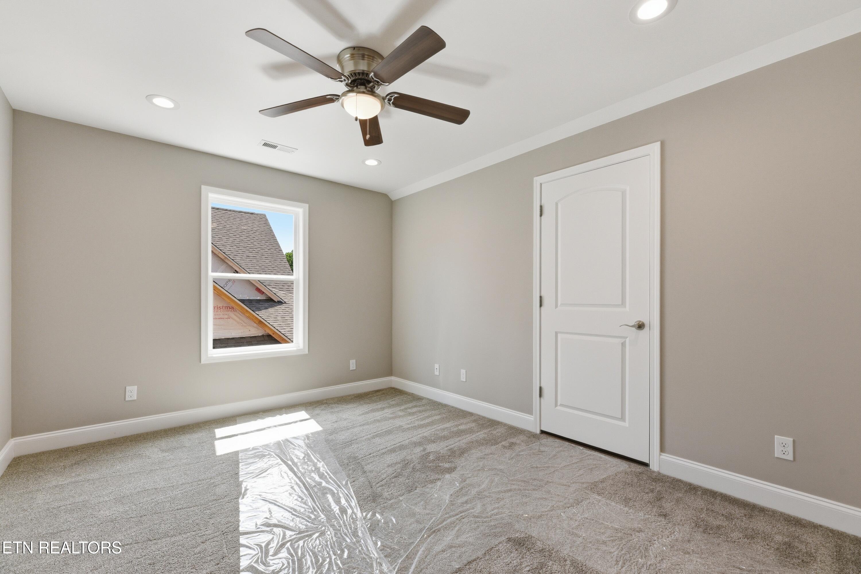162 Crossroads Boulevard Oak Ridge, TN 37830 - Photo 35 of 45 32-print-DSC_6643