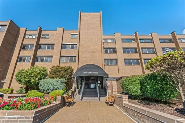 $699,000 | 1000 Grandview Avenue, Unit 405, Pittsburgh, PA 15211