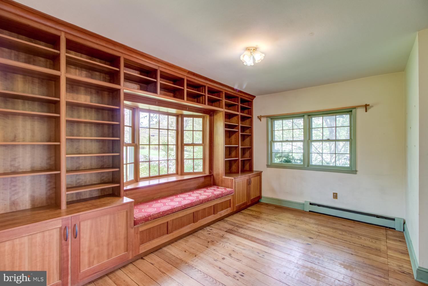 145 Federal City Road Trenton, NJ 08648 - Photo 12 of 31 Dining Room with pine floors