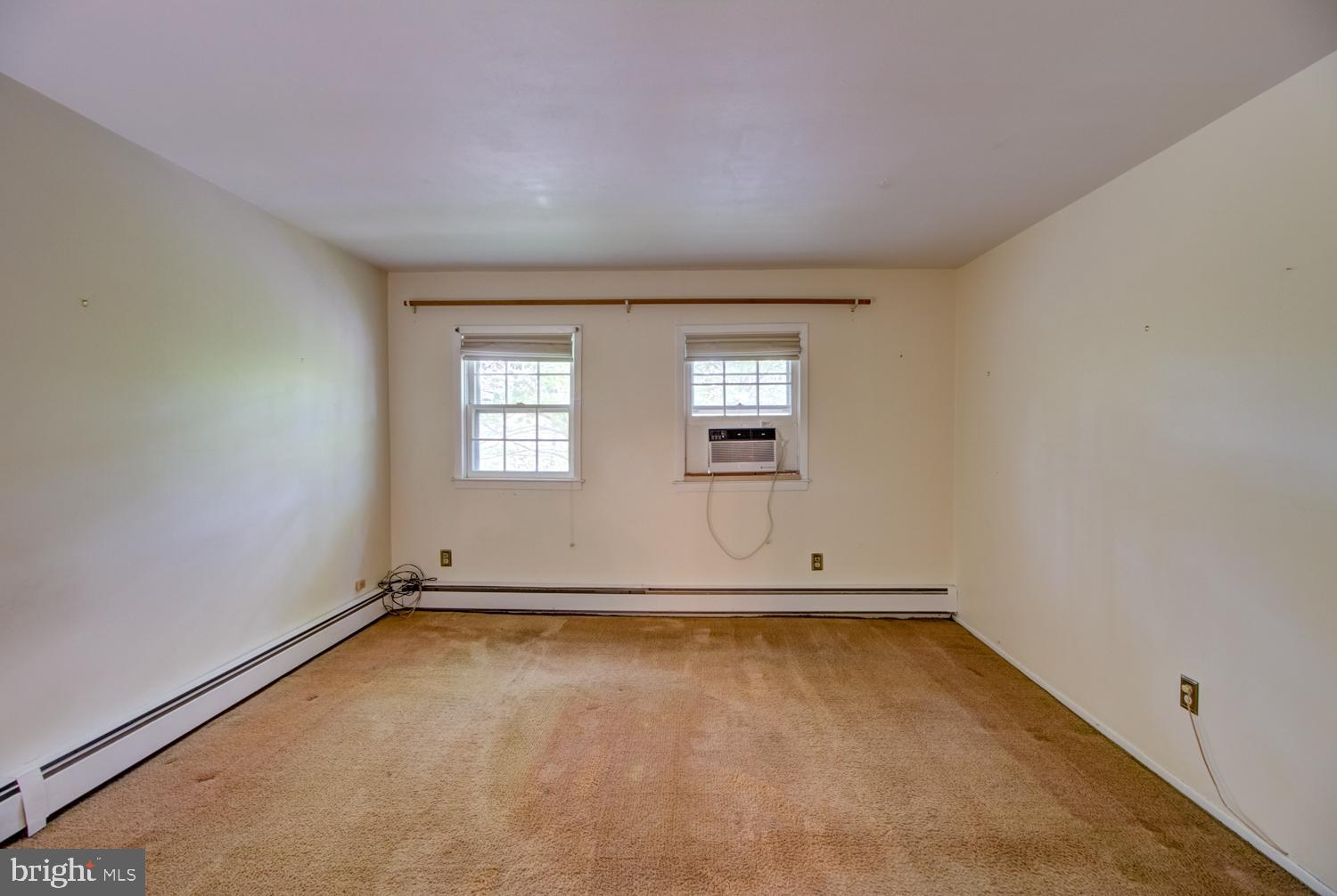 145 Federal City Road Trenton, NJ 08648 - Photo 20 of 31 Master Bedroom