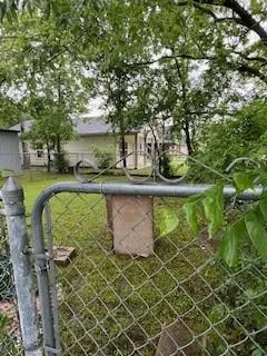 $1,075 | 4407 Osborne Street, Greenville, TX 75401