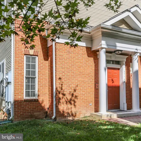 $470,000 | 8934 Milford Haven Court, Unit 34A, Lorton, VA 22079