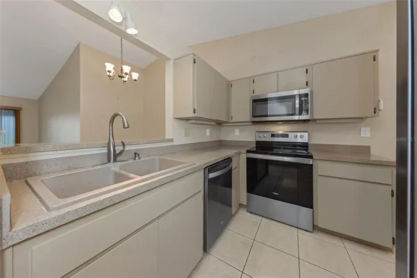 $2,295 | 3121 Beecher Drive East, Unit A, Palm Harbor, FL 34683