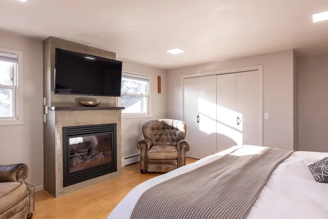 $690,000 | N5598 State Road, Black Creek, WI 54106