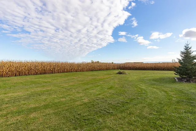 $690,000 | N5598 State Road, Black Creek, WI 54106