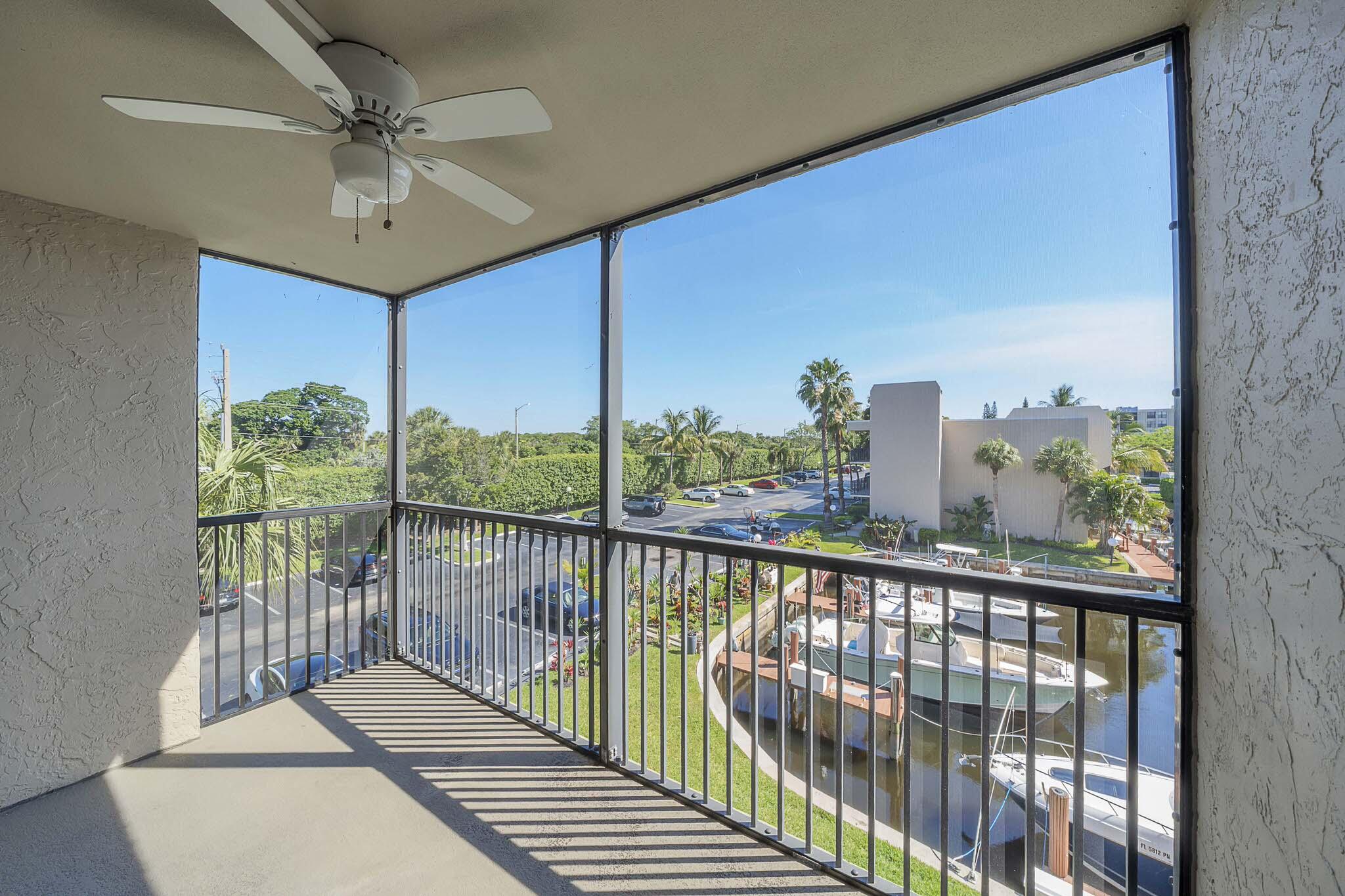 17 Royal Palm Way, Unit 3010 Boca Raton, FL 33432 - Photo 45 of 57 8 Balcony (3)