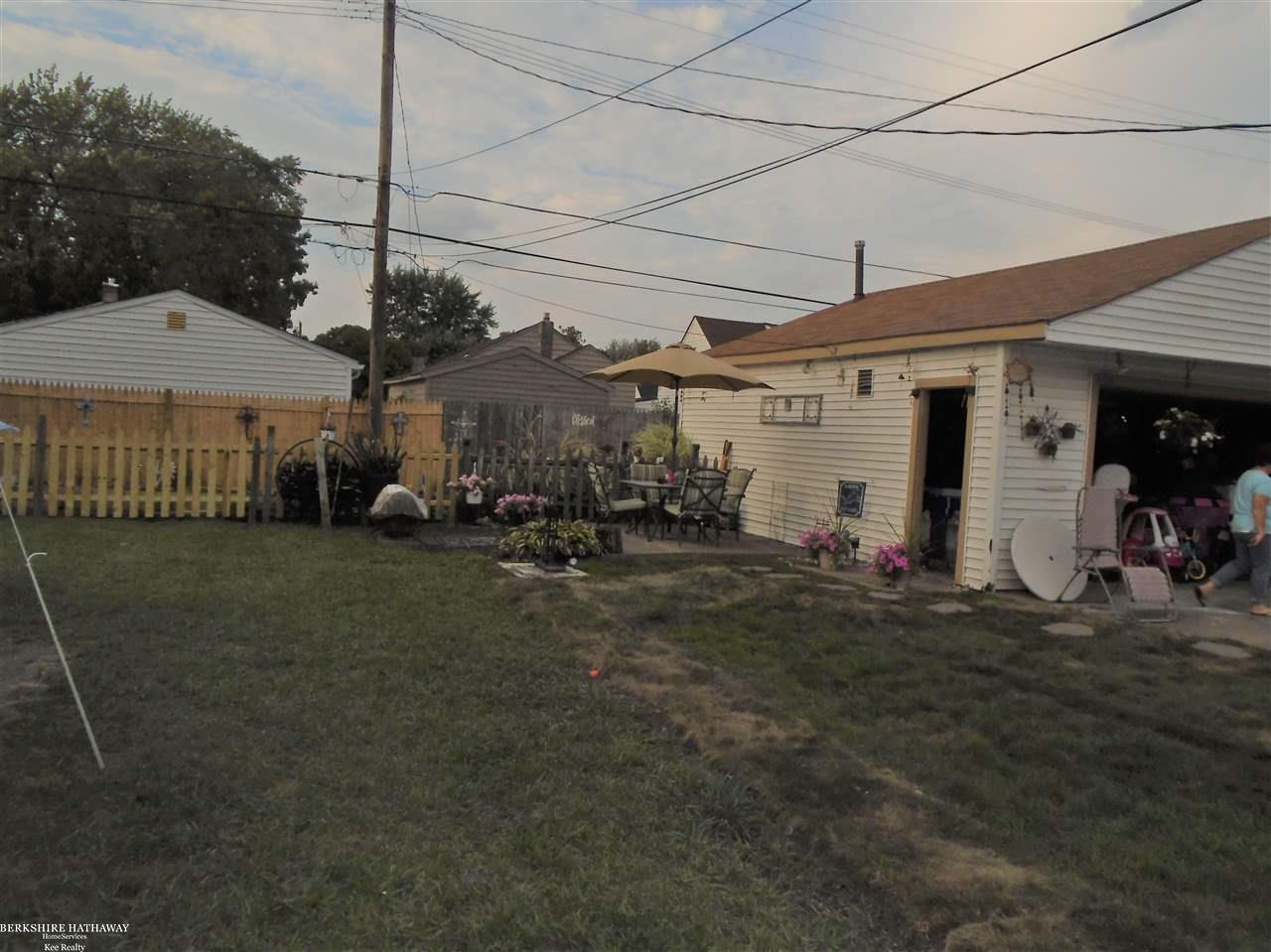 8239 Toepfer Road Warren, MI 48089 - Photo 27 of 33 31358305-26.JPG