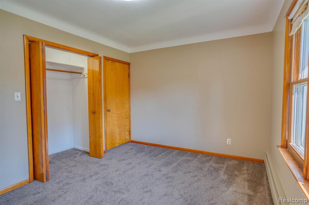 1467 South Riverside Avenue St. Clair, MI 48079 - Photo 18 of 38