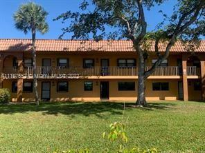 1981 Woolbright Road, Unit E201 Boynton Beach, FL 33426 - Photo 3 of 9 Gallery Image 3