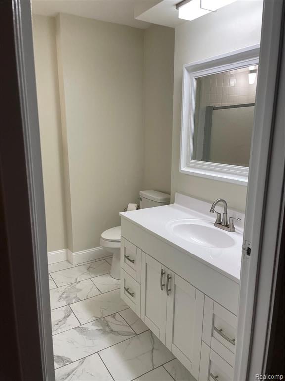 2027 Klingensmith Road, Unit 104 Bloomfield Hills, MI 48302 - Photo 8 of 20