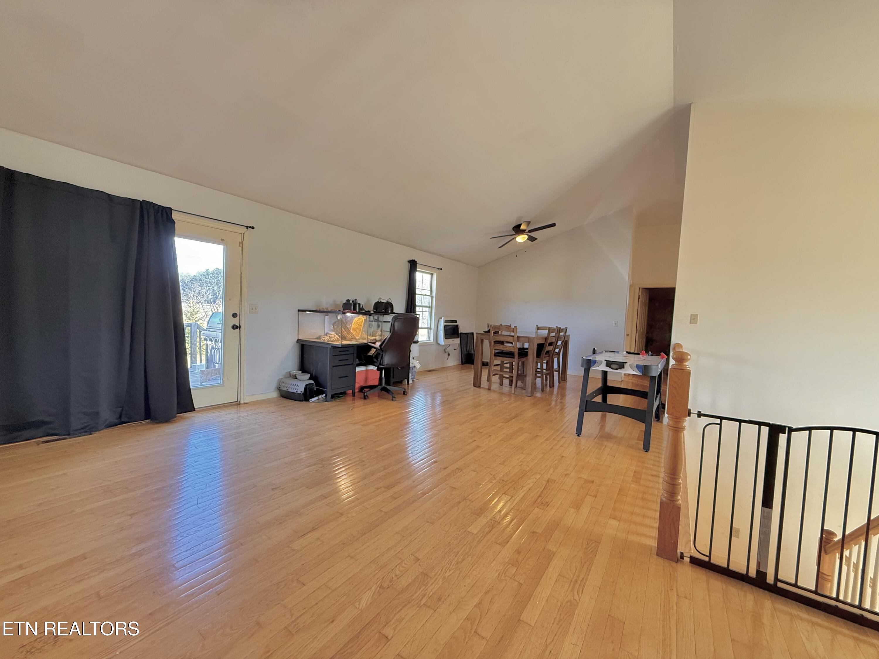 315 Rowlett Trail Ewing, VA 24248 - Photo 6 of 27 IMG_5182