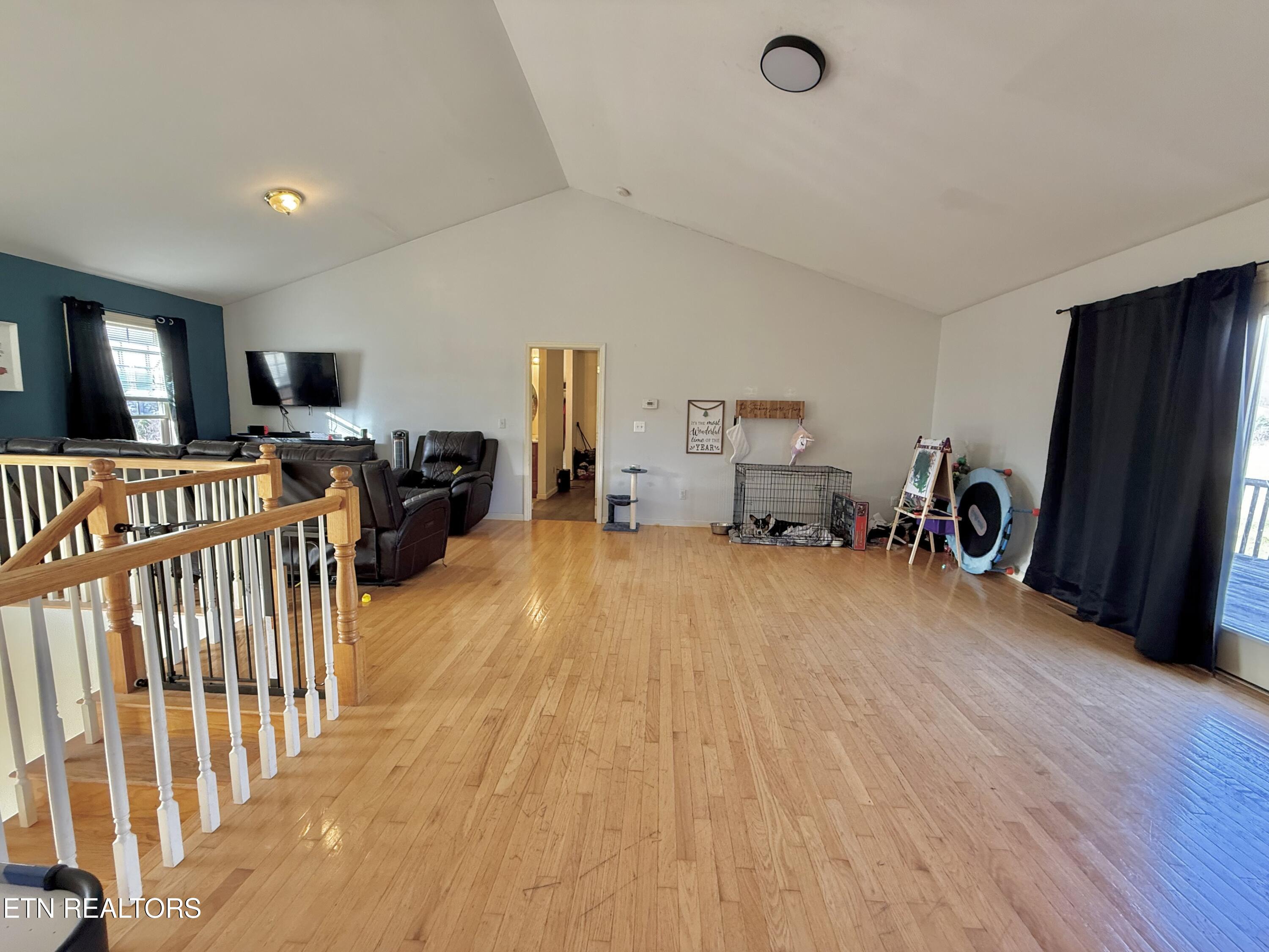 315 Rowlett Trail Ewing, VA 24248 - Photo 7 of 27 IMG_5184